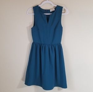 Everly blue green sleeveless dress size small